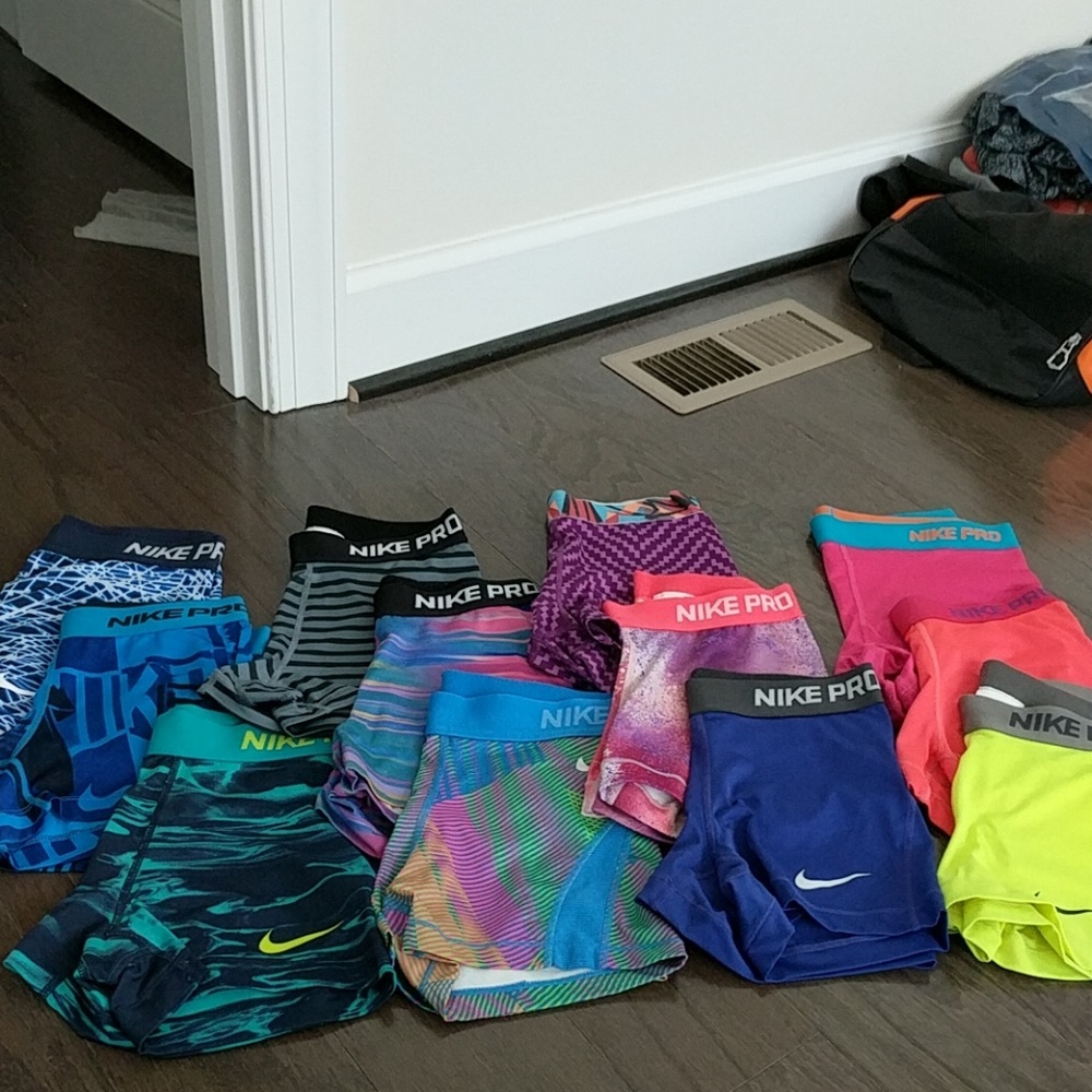 🚫SOLD!! Nike Pro Spandex Shorts - Picture 1 of 5